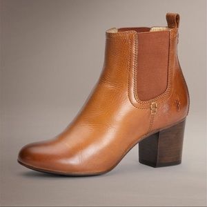 Frye Boots Brown Heel Chelsea Stella Short Leather